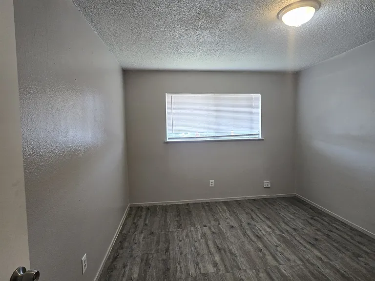 1244 N Millbrook Ave #C — Photo 6