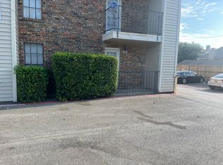 9520 Royal Ln, Dallas, TX 75243