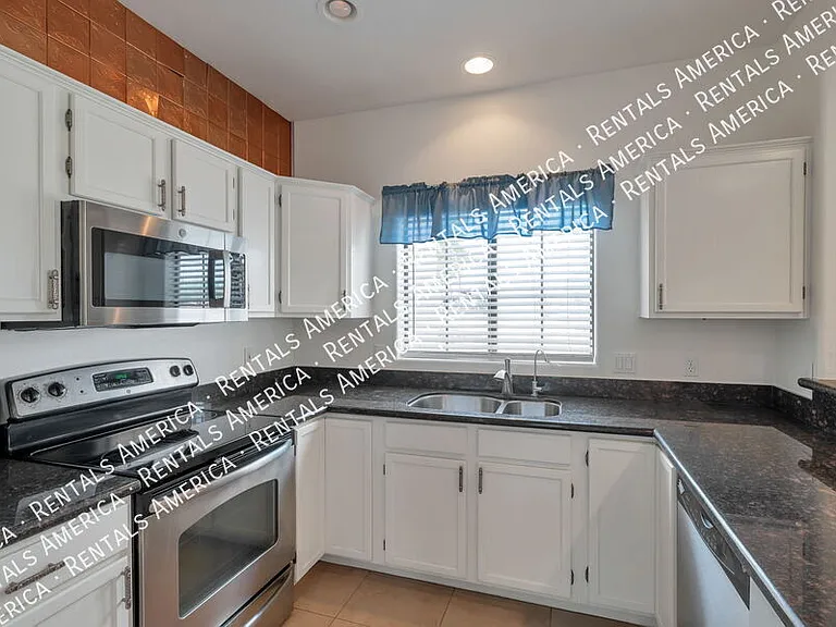 9253 N Firebrick Dr #108 — Photo 5
