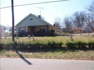 281 Old Howard Gap Rd, Spartanburg, SC 29303