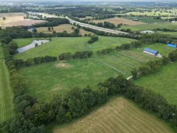 1625 Woodlake Rd, Midway, KY 40347
