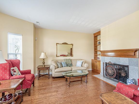 5th image of 15531 Portland Dr