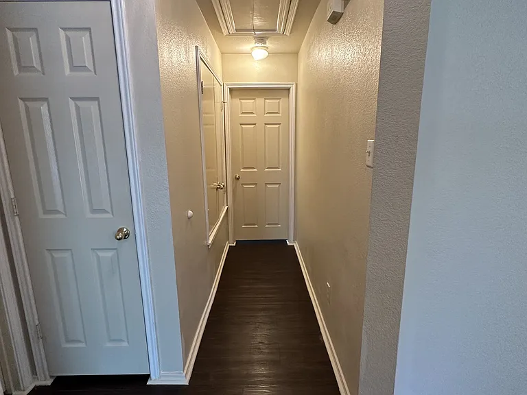 512 Crater Lake Dr — Photo 8