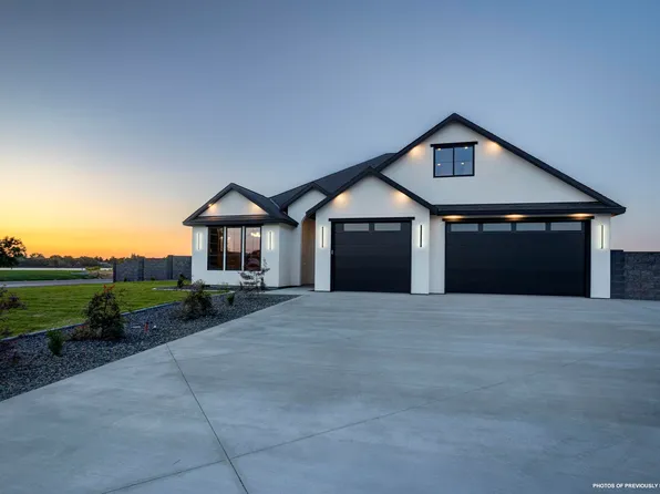 8601 Tendril Ln, Pasco, WA 99301