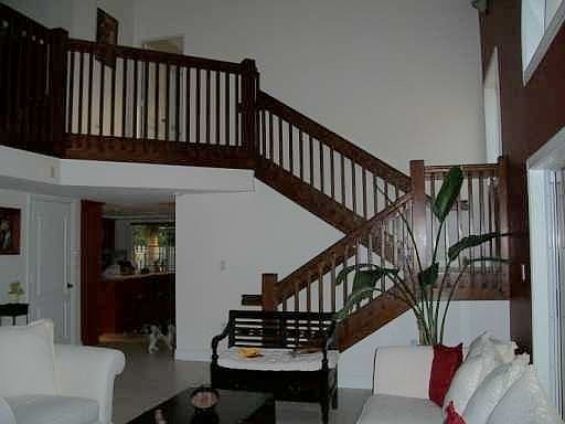 Entrance/ LIving Room