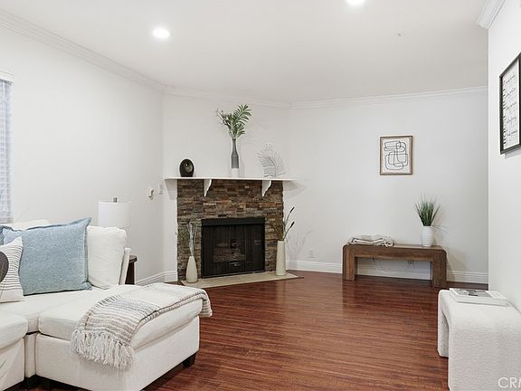 2nd image of 4189 Vineland Ave 111 #111
