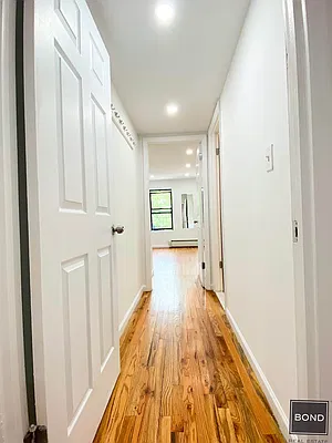 Rented by Bond New York | media 21