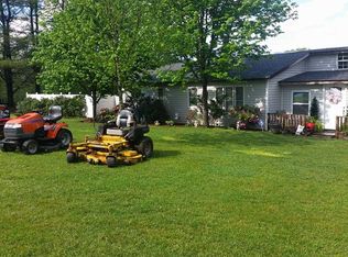 729 Hills Presbyterian Church Rd, Pilot Mountain, NC 27041