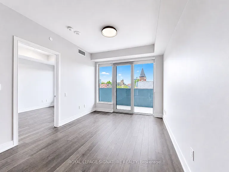 2525 Bathurst St #508 — Photo 3