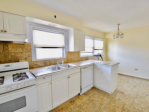 4th image of 3341 W Pratt Ave #3
