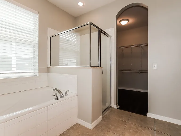925 Krenson Woods Rd — Photo 11