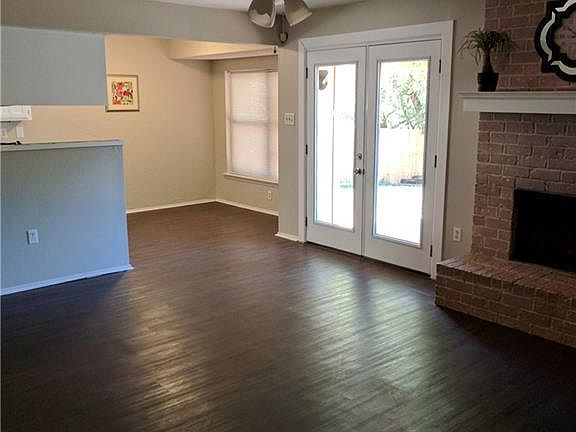 3rd image of 4604 Mandalay Dr