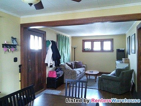 4th image of 1880 Ivy Ave E