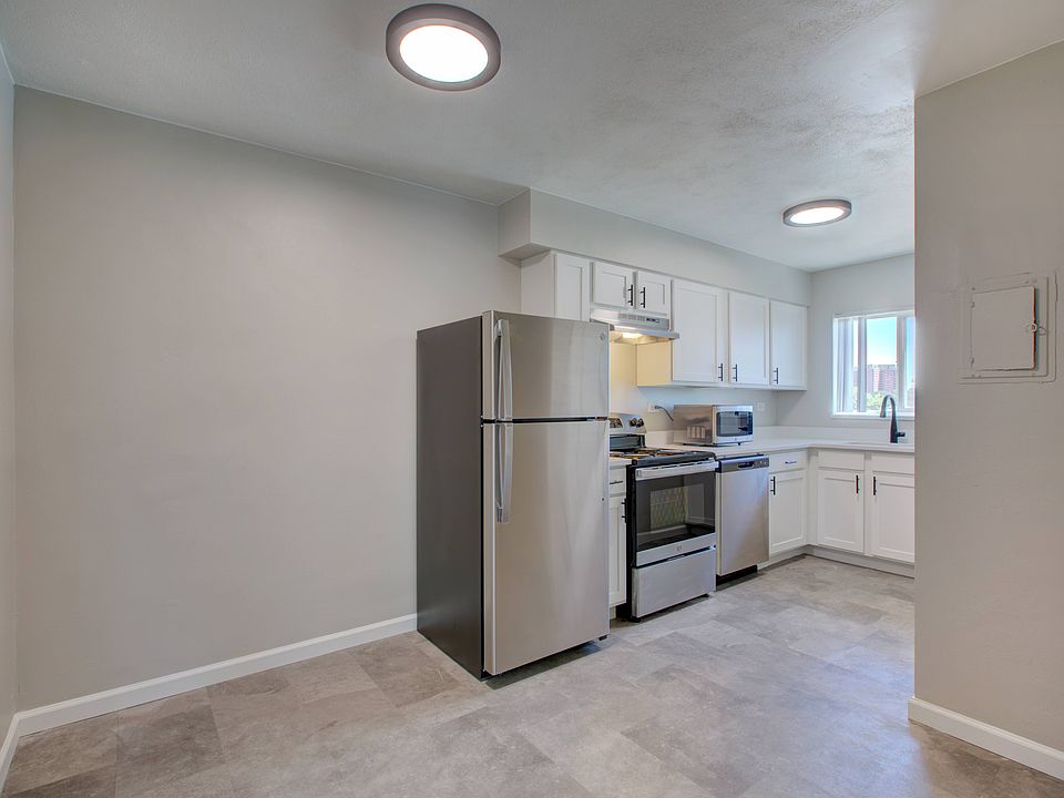 1st image of 6 N Lincoln St APT 508