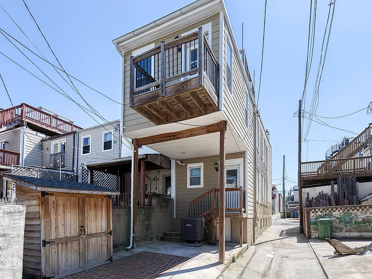 734 S Robinson St — Photo 24