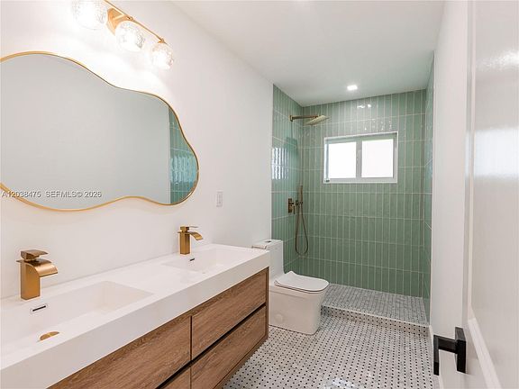 5th image of 14414 SW 105th Ct