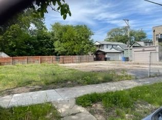 350 W 45th St, Chicago, IL 60609