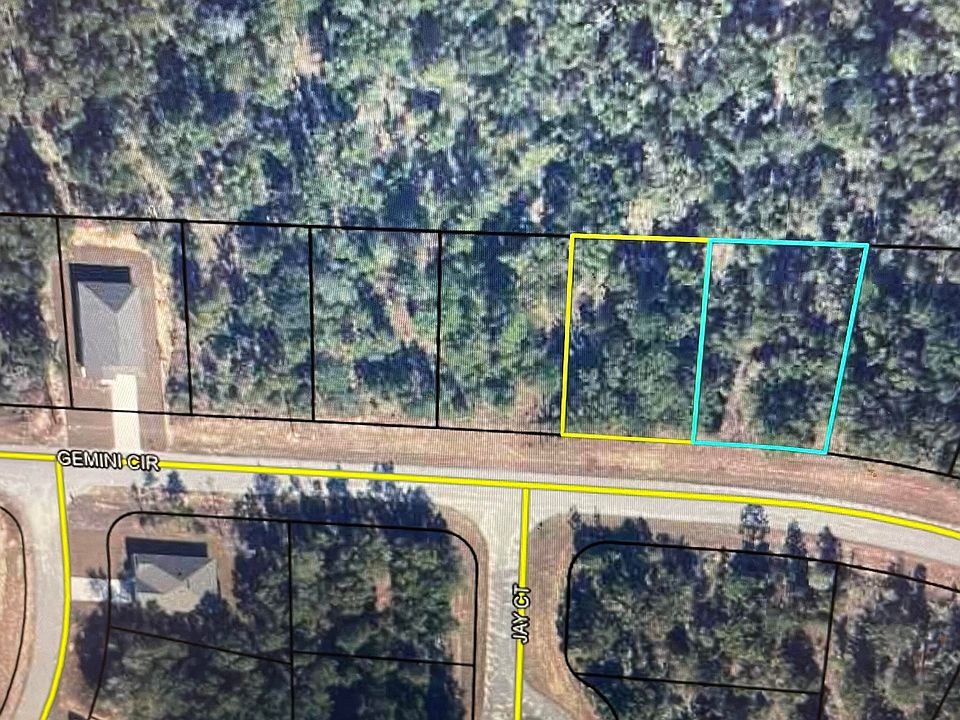 2nd image of 10 & 11 Gemini Cir