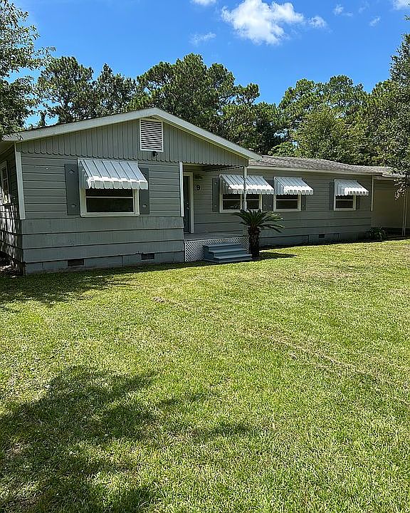 1st image of 9 Davis Bayou Cir