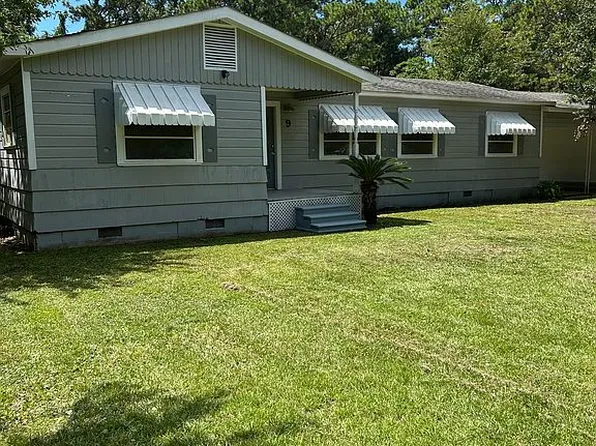 9 Davis Bayou Cir, Ocean Springs, MS 39564