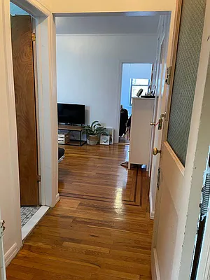 Rented by Voro New York | media 13