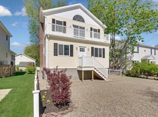 512 Monmouth Ave, Ocean Gate, NJ 08740