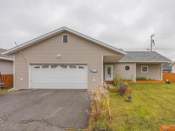 965 Marquette Loop, North Pole, AK 99705