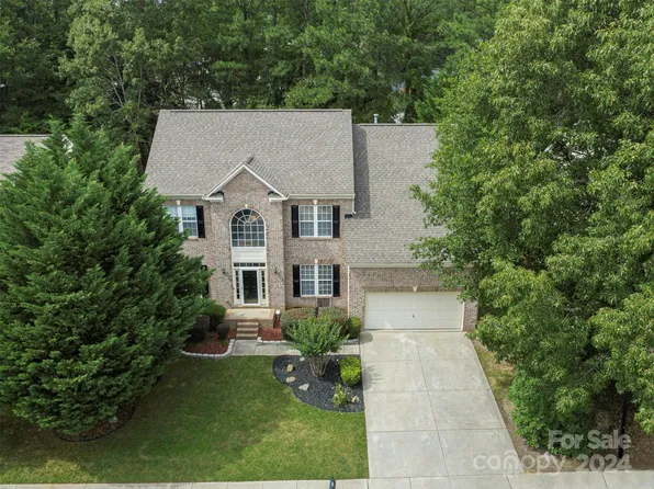 1312 Shimmer Light Cir, Rock Hill, SC 29732