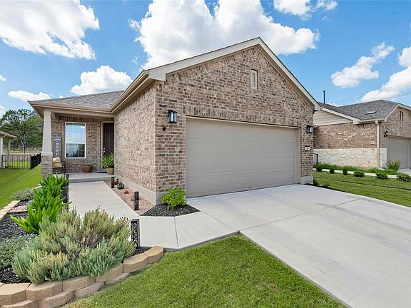 3rd image of 104 Coachsmith St