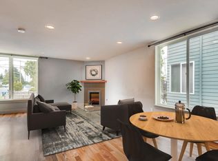 460 N 130th St, Seattle, WA 98133