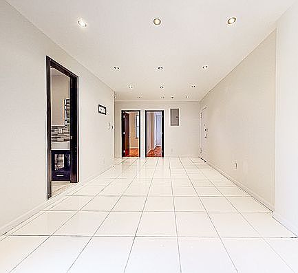 3rd image of 220 W 107th St APT 4C
