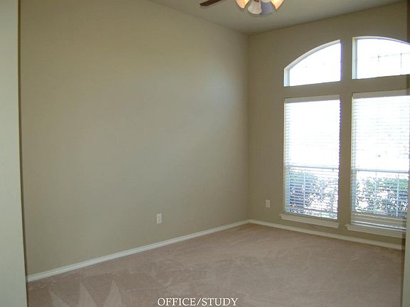 Office/Study/can be 4th bedroom.