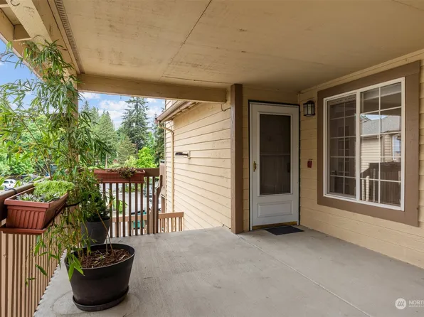 22810 30th Avenue S #C301, Des Moines, WA 98198