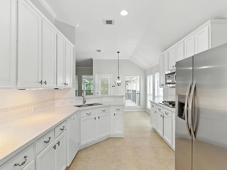 28527 Connordale Ln — Photo 15
