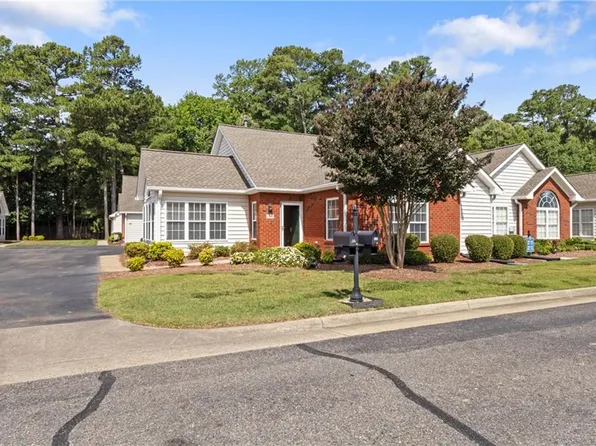 130 Villa Dr, Poquoson, VA 23662