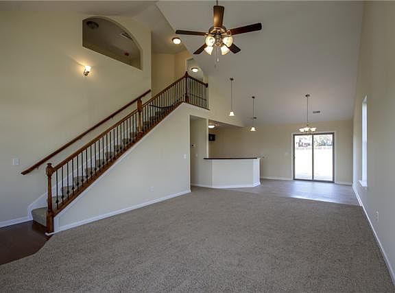 2nd image of 495 Albion Cir