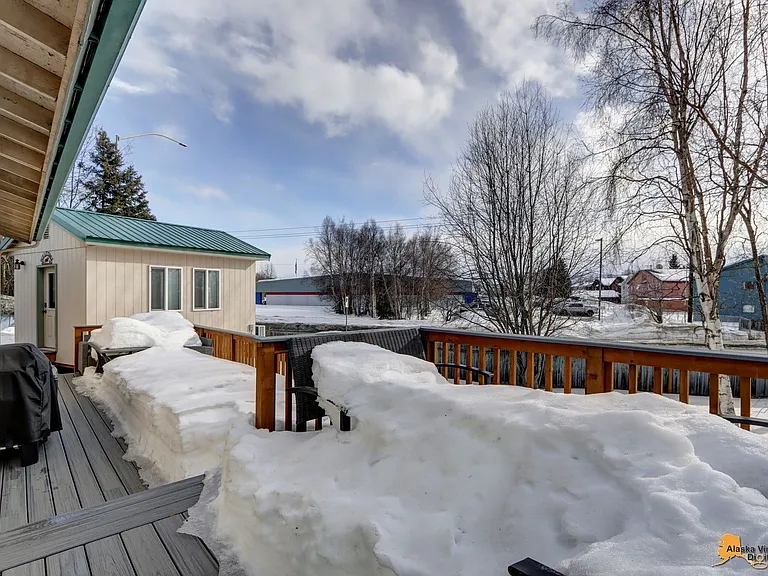 2310 Leopard Cir — Photo 27