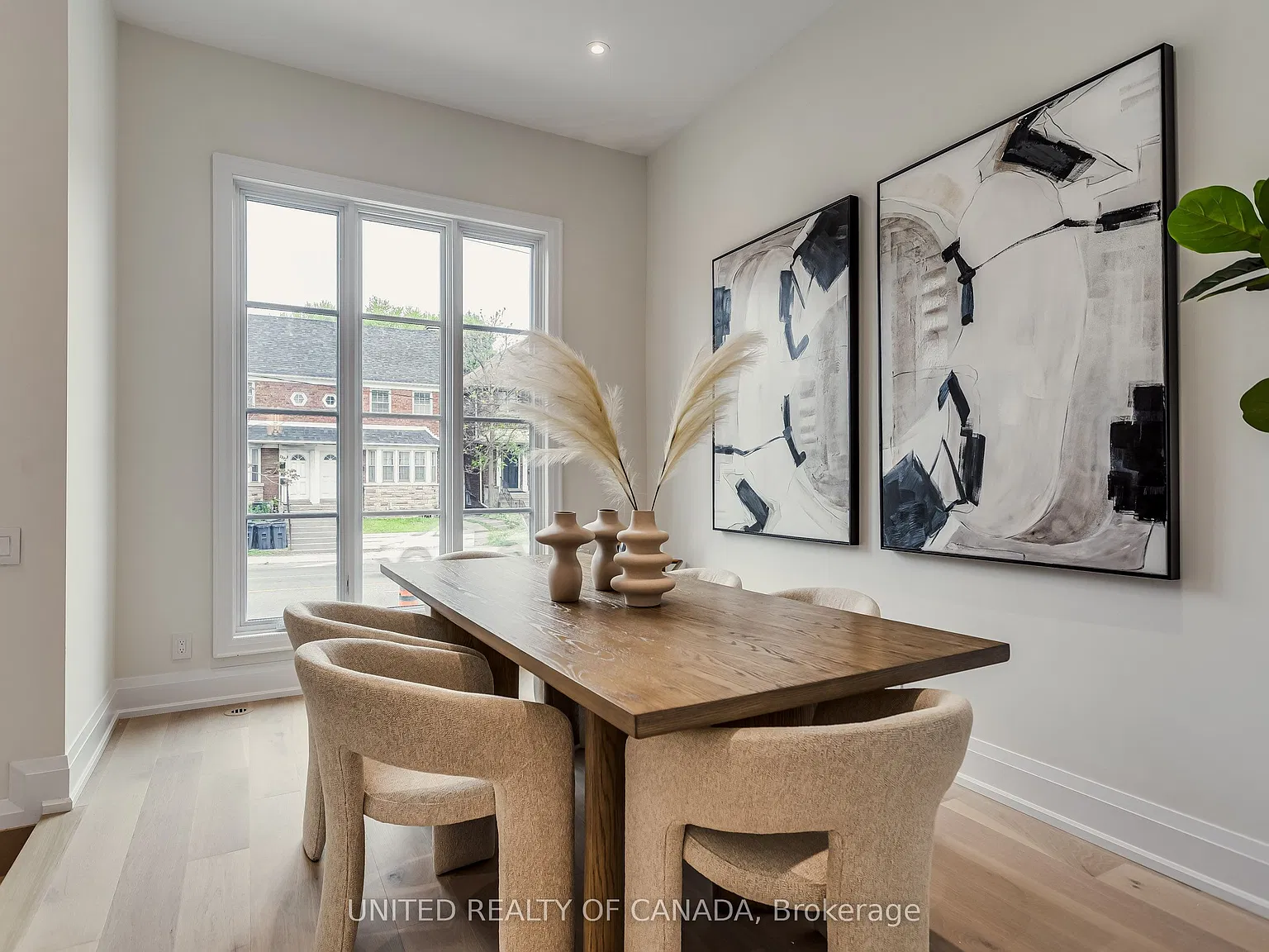 3 bed, $8,500 — Photo 1