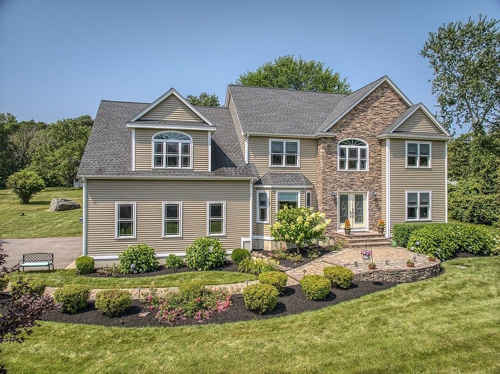 64 St, Plainville, MA 02762 Zillow