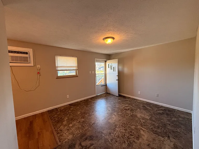 1203 Fair Dr #3 — Photo 4