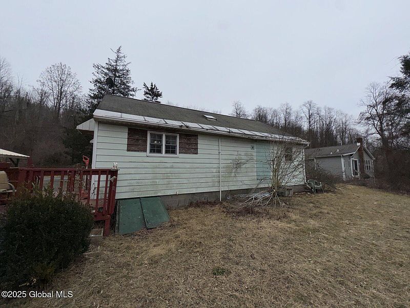 5th image of 1015 River Road