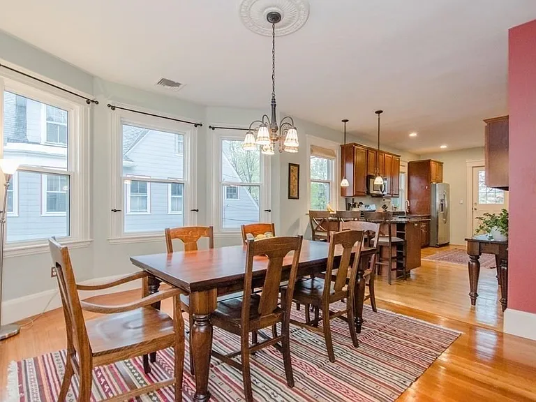 16 Primrose St #2 — Photo 3
