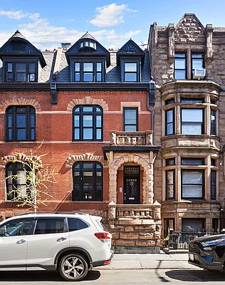 Sold by Compass | media 21