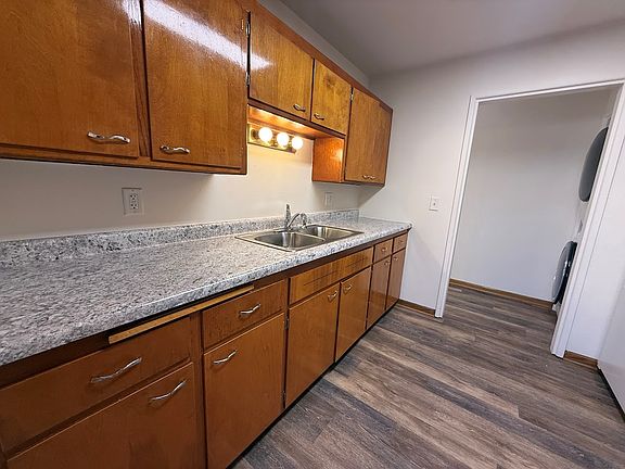 3rd image of 1121 W Badger Rd #2