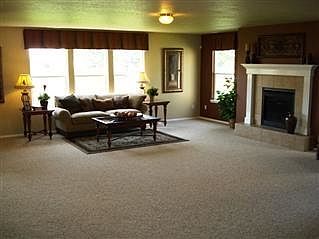 3rd image of 1978 Yellow Pine Dr