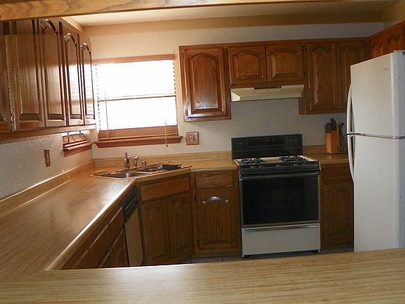2nd image of 2404 Alan Duncan Ln