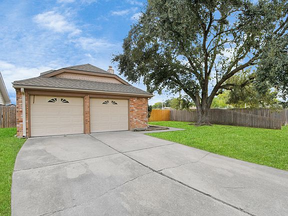 2nd image of 8410 Scenic Green Dr