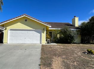 631 Spring Dr, Hollister, CA 95023