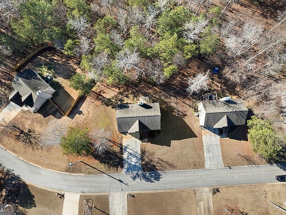 3rd image of 147 Jackson Farms Dr