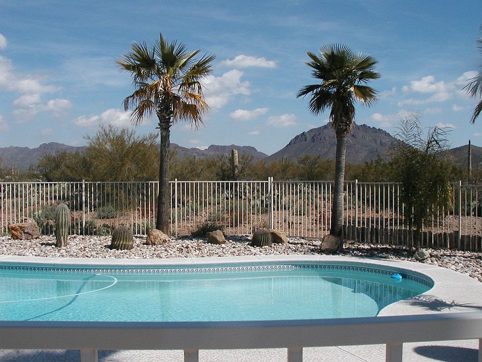 Backyard & pool